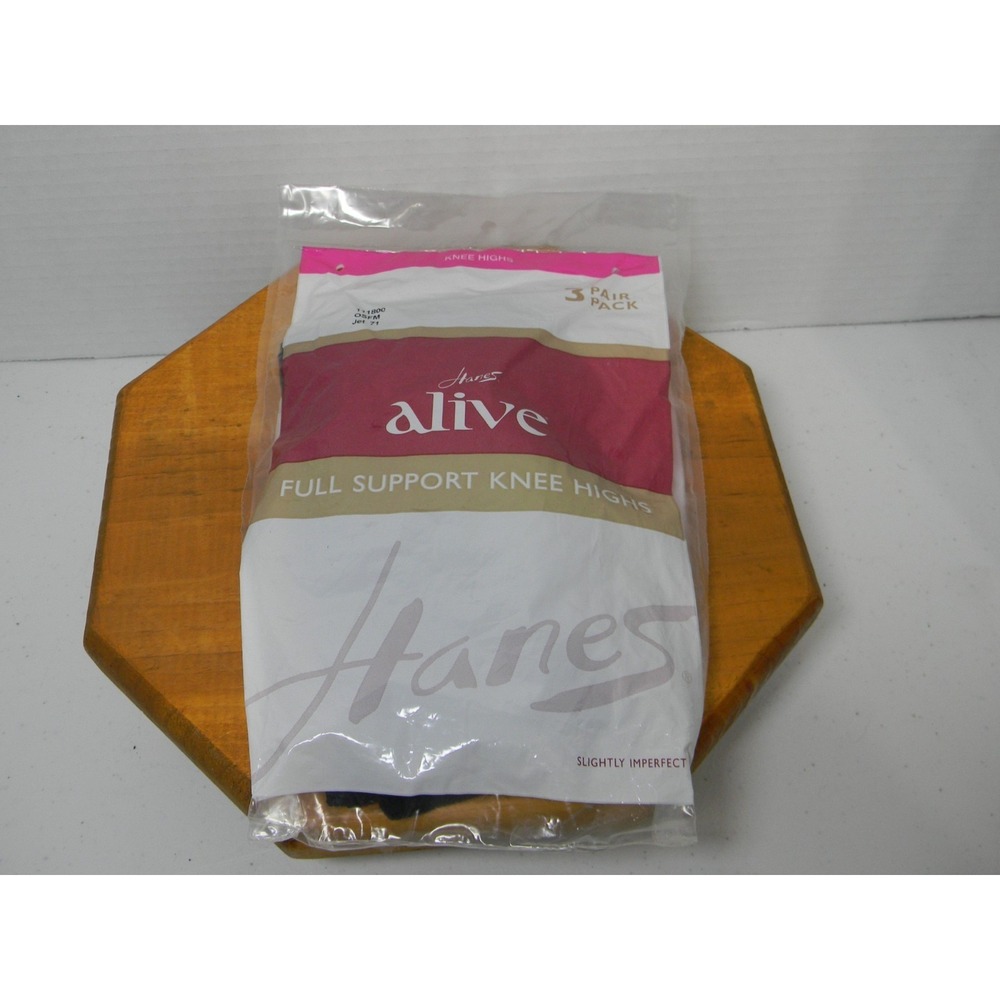 Hanes Alive Full Support Knee Highs 3 Pair Jet 71 OSFM Slightly Imperfect NIP